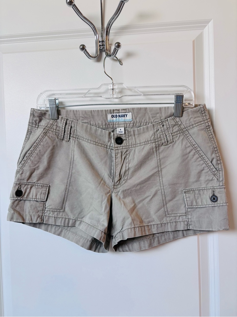 Old Navy Women's Taupe/Olive Cargo Shorts
